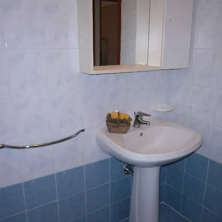 In 24604 Apartment *